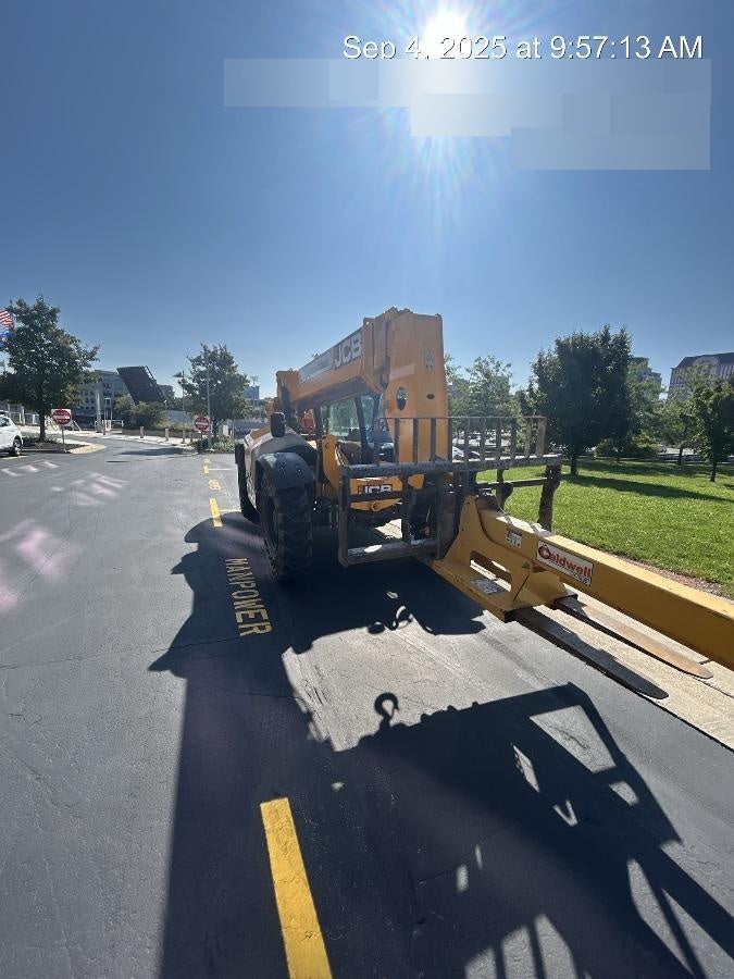 2022 JCB 509-42