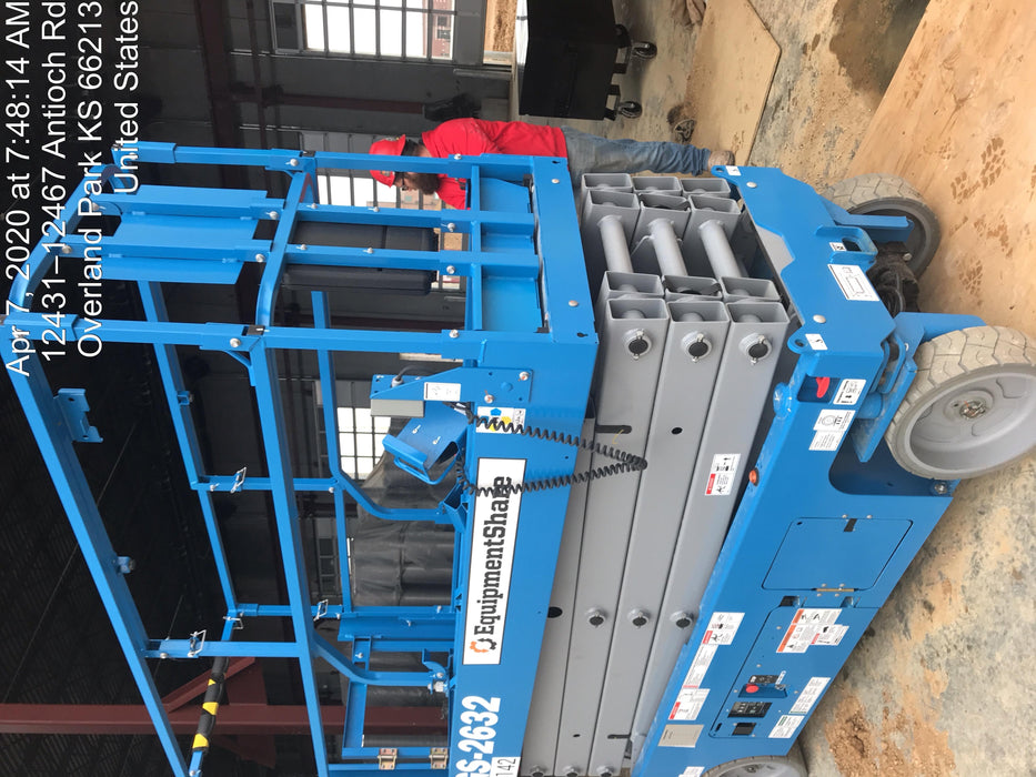 2020 Genie GS-2632 Standard, Folding half height swing gate