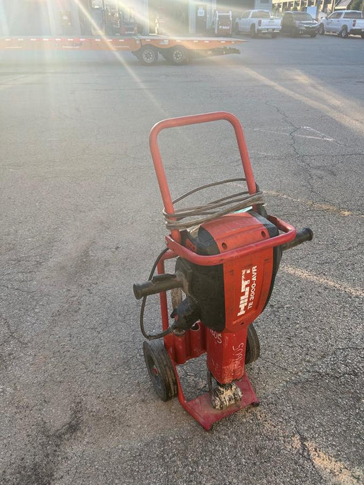 2021 HILTI TE 3000-AVR