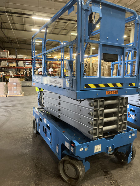 2021 GENIE GS-3246