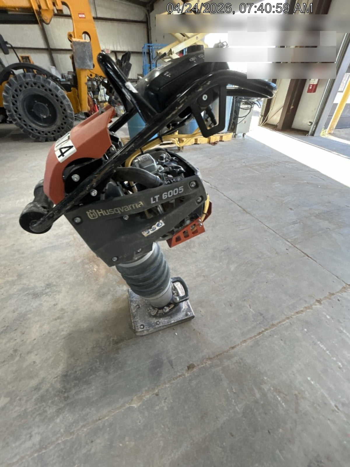 2025 HUSQVARNA LT6005
