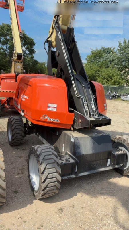 2025 JLG 660SJ