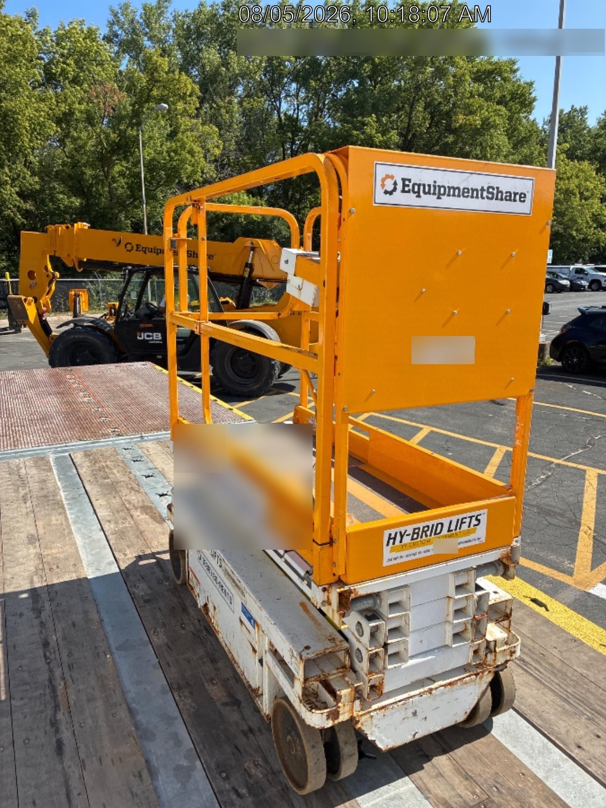 Custom Equipment HB-1430 <ul>
 <li>Hy-Brid Scissor Lift</li>
  <li>Platform capacity up to 670 lbs.</li>
  <li>Working height up to 20 ft</li>
  <li>Weighs under 1,700 lbs.</li>
  <li>Non-marking wheels </li>
</ul>