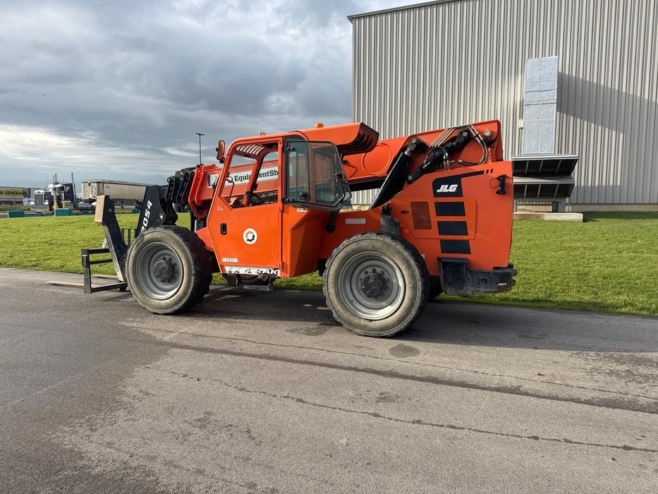 2020 Skytrak 12054 74Hp, Cab/Heat/Air, FF Tires, Work Lights, Beacon, Aux Hydraulics, Back up Alarm, Lifting Eye, ES Decals