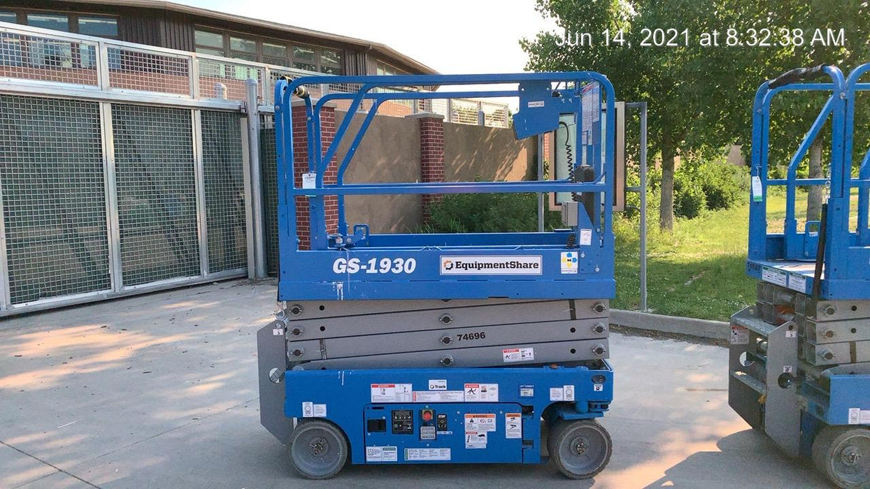 2020 Genie GS-1930 Fixed rails with chain entry gate - Pre A92.20