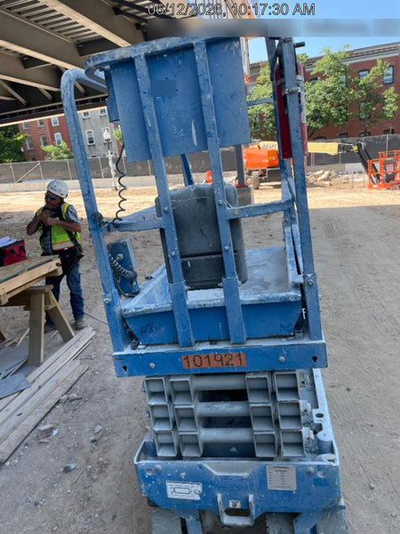 2020 Genie GS-1930 Fixed rails with chain entry gate - Pre A92.20