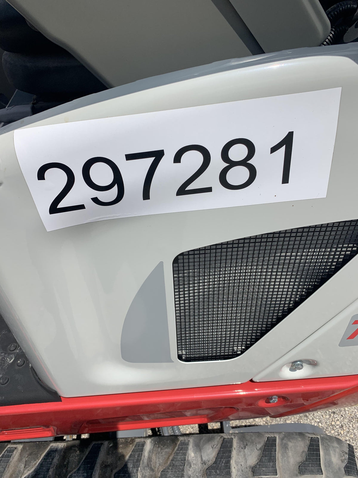 2023 TAKEUCHI TB20e