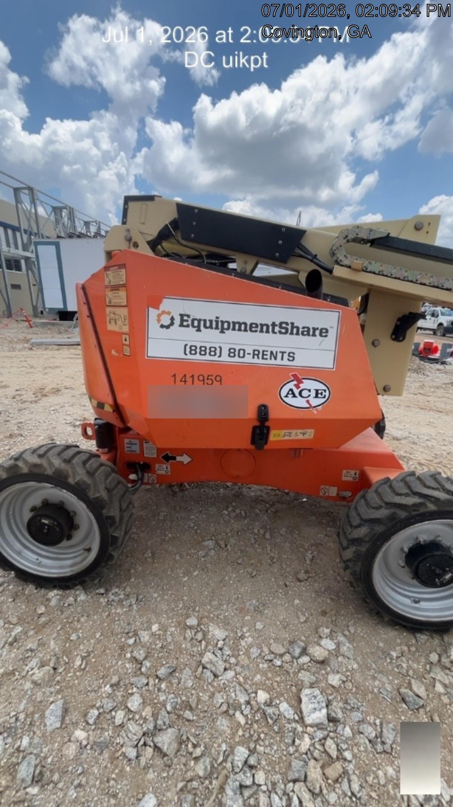 2022 JLG 340AJ