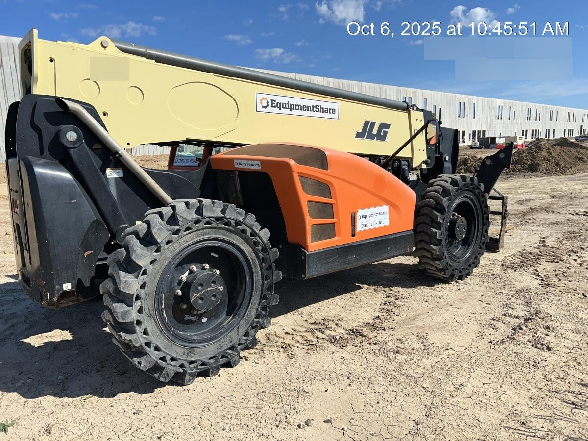 2019 JLG 1255