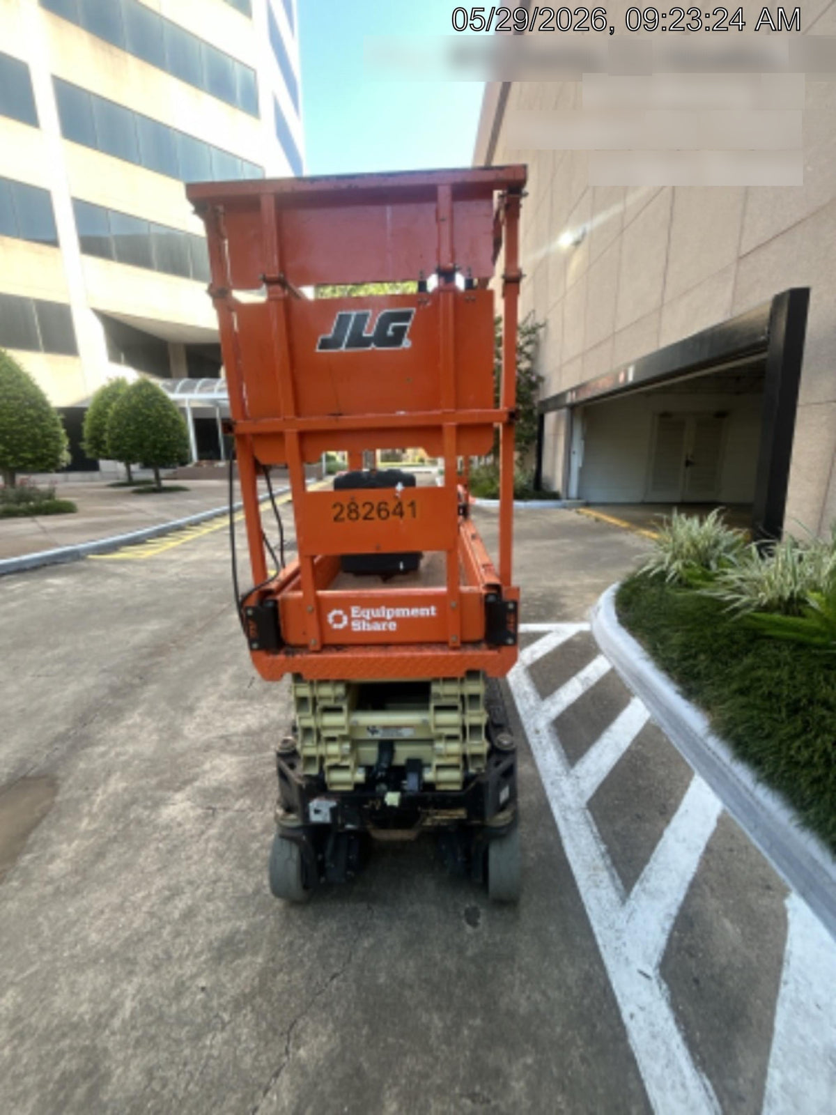 2022 JLG ES1932