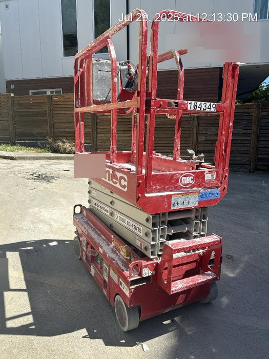 2020 MEC 1330SE Solid NM Tires, Steel Swing out Doors, LCS, Beacon, 900W Inverter