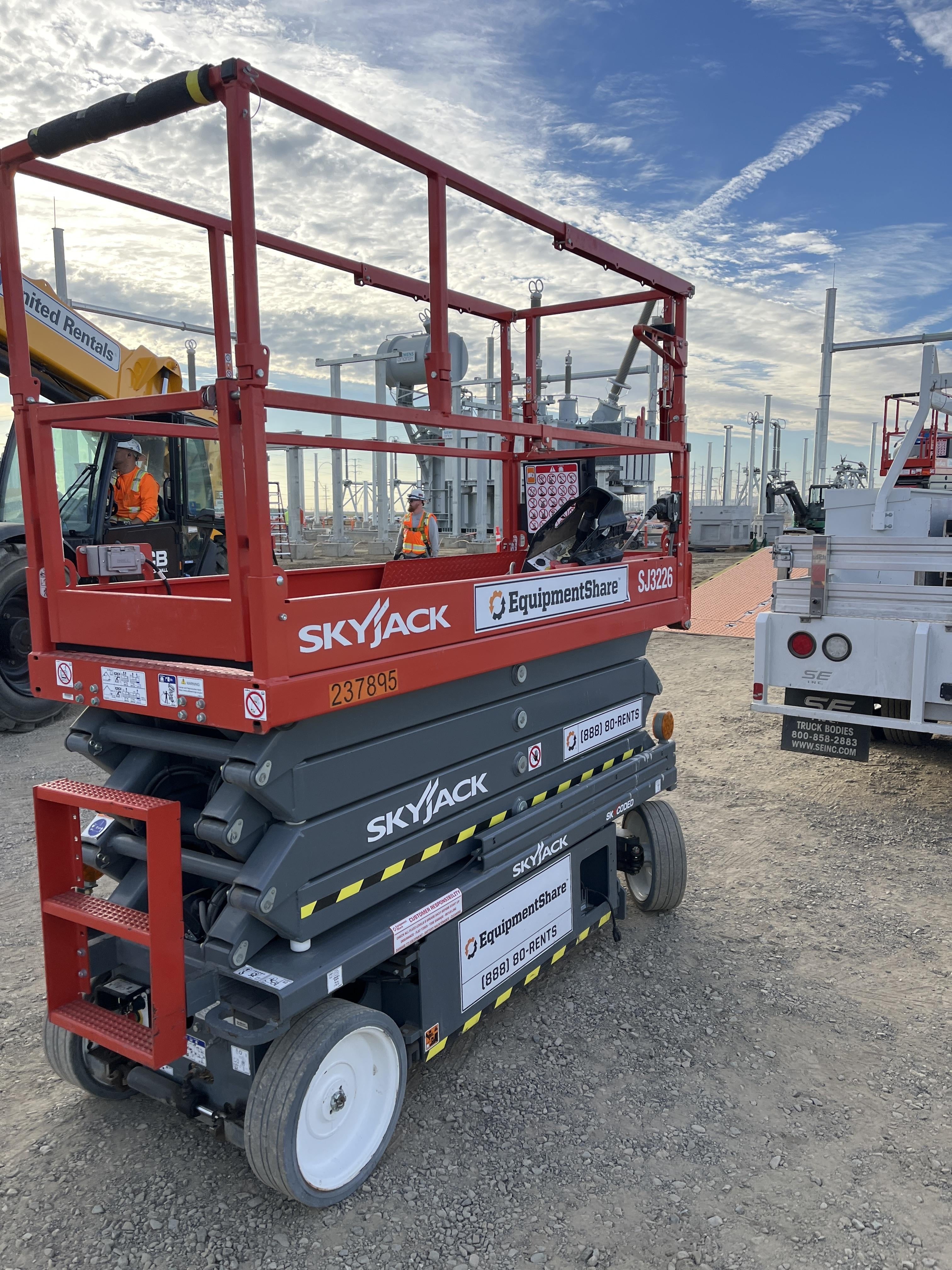 2022 SKYJACK SJ3226
