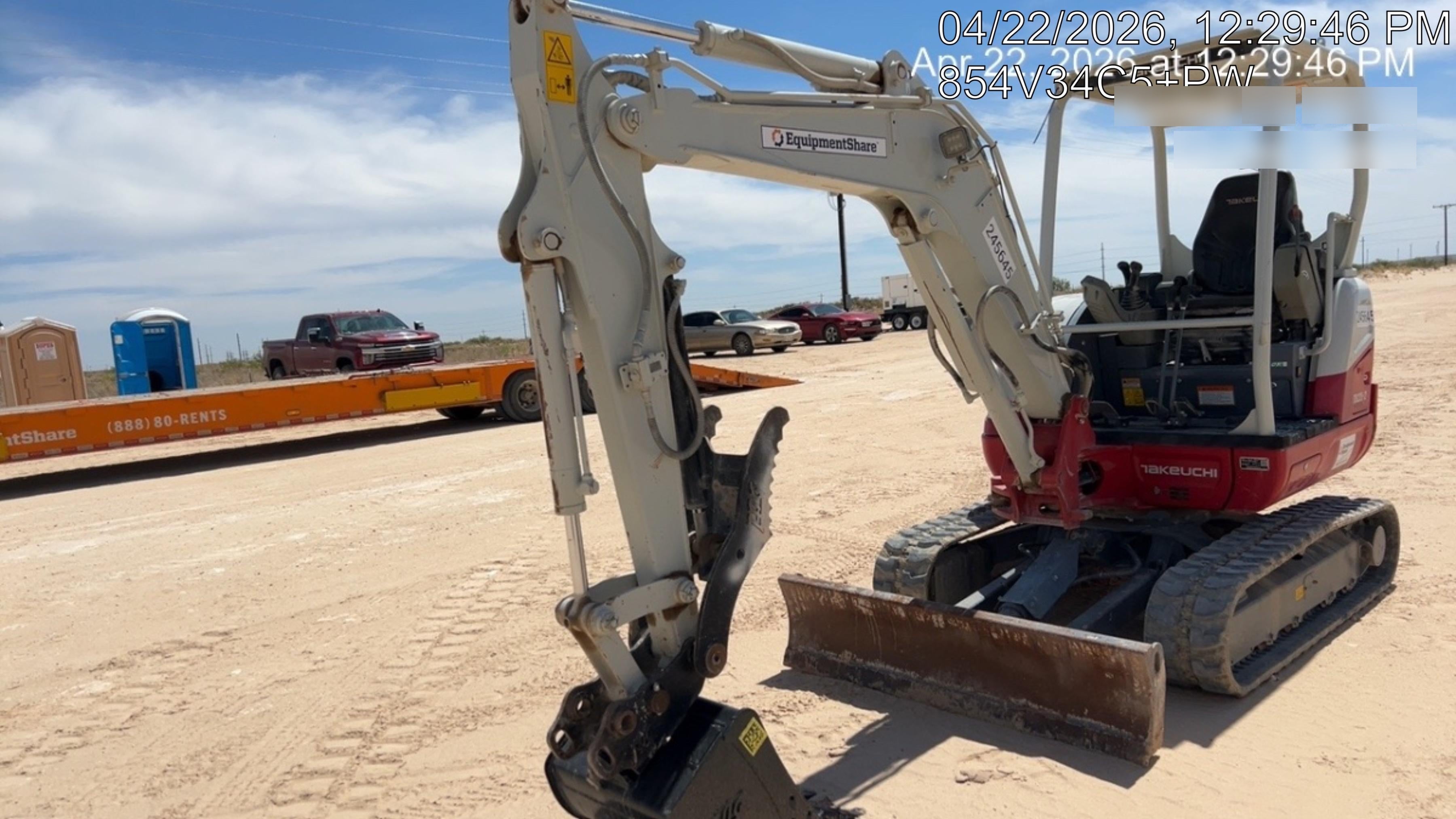 2022 TAKEUCHI TB235-2R