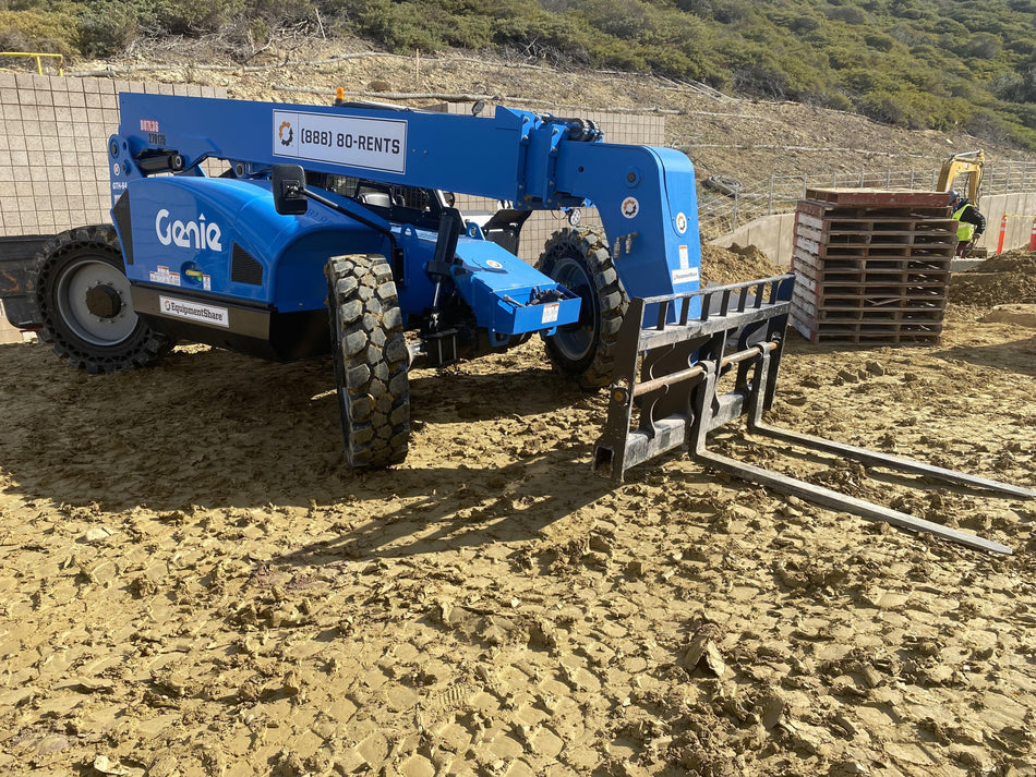 2022 GENIE GTH-844
