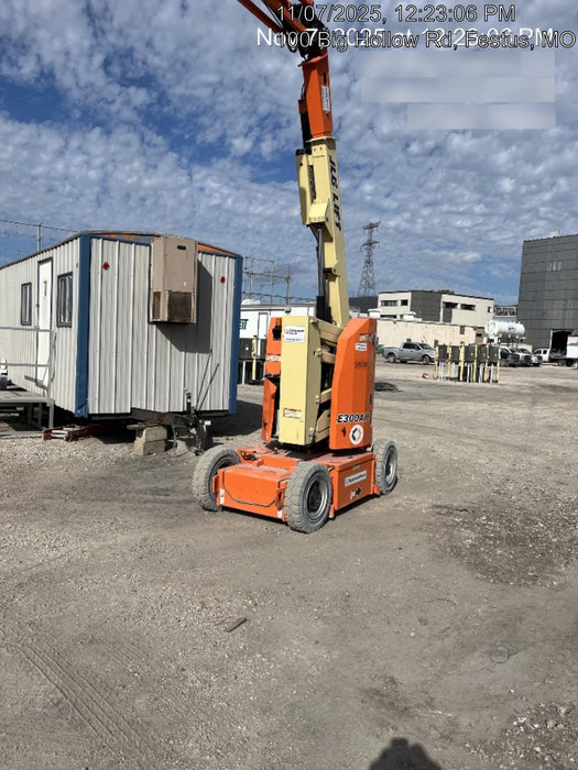 2019 JLG E300AJP