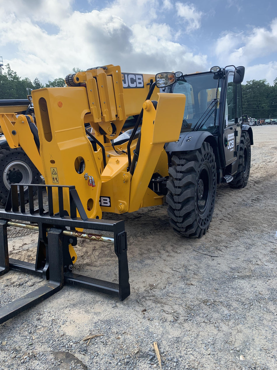 2022 JCB 512-56