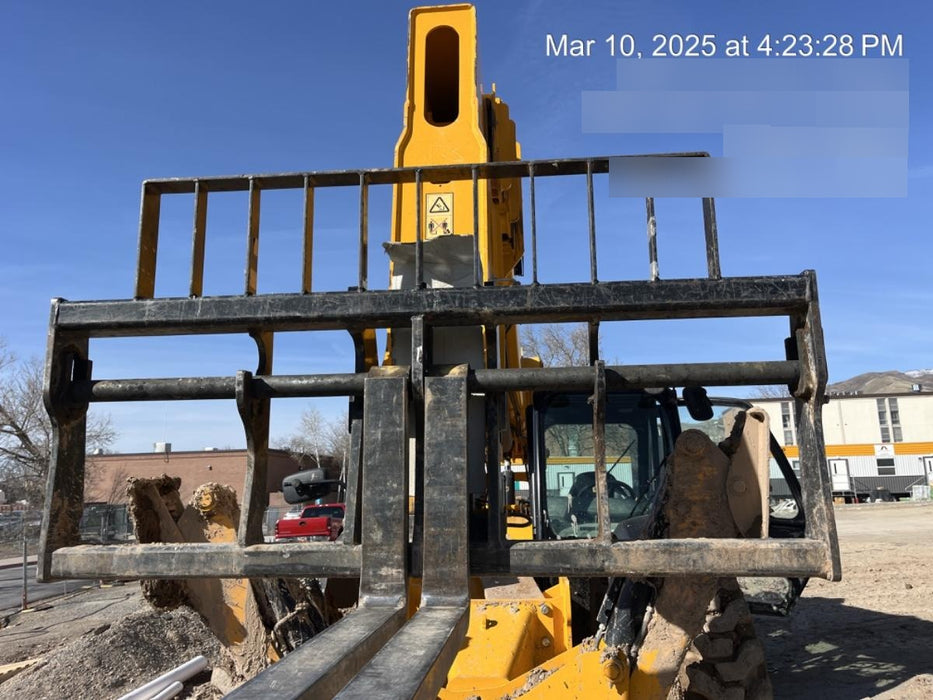 2020 JCB 510-56 Cab/Heat/Air, Solid Tires, Work Lights, Beacon, Aux Hydraulics, Back up Alarm, Lifting Eye, ES Decals