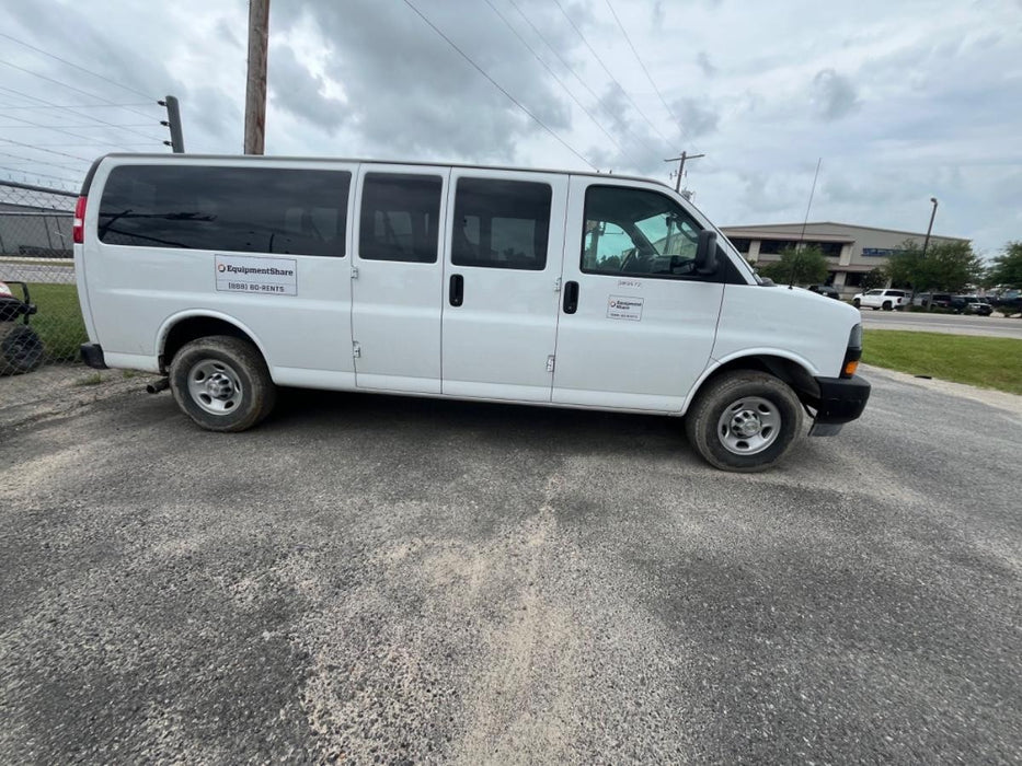 2023 CHEVROLET Express Van - Rental