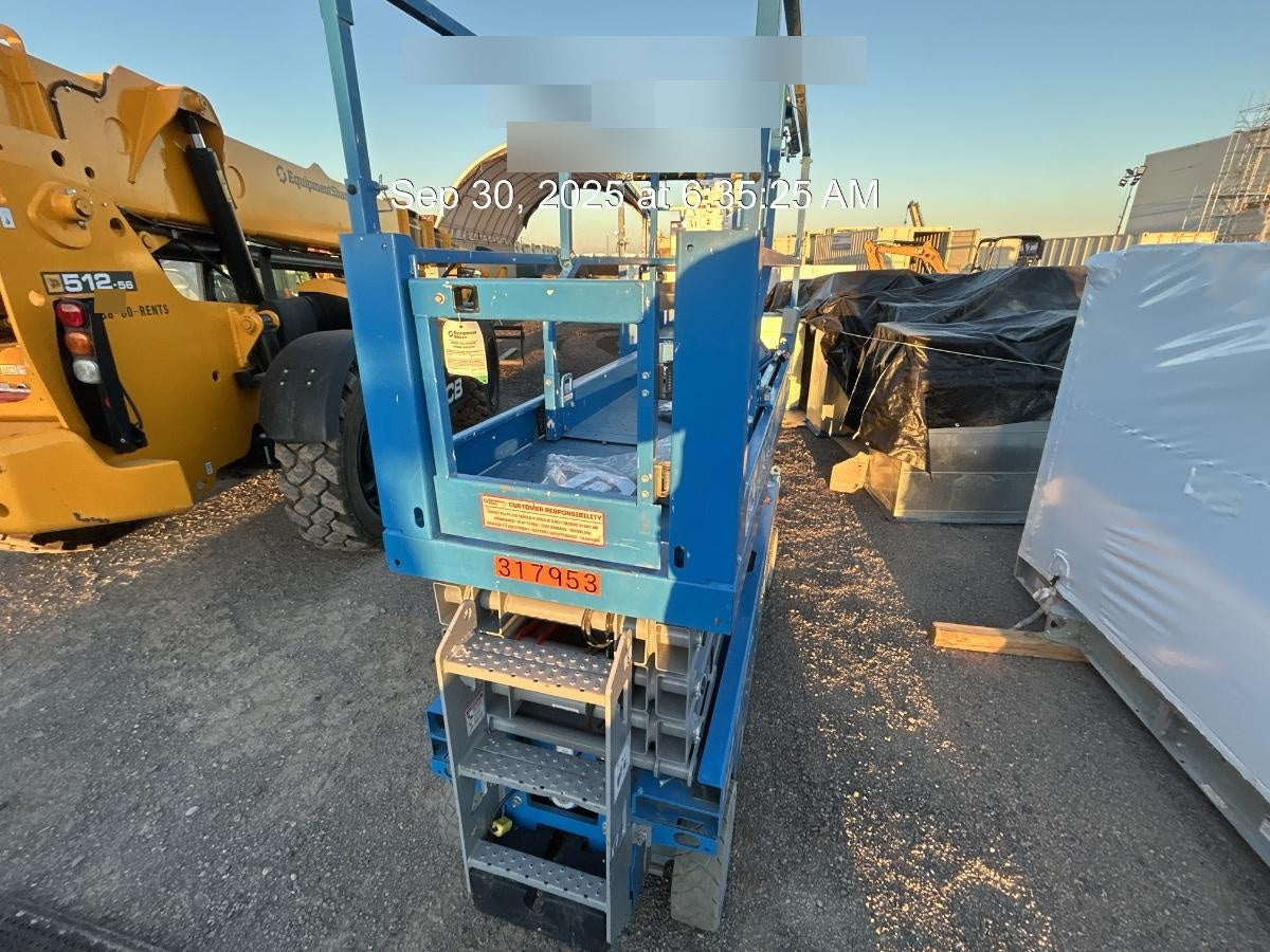 2023 GENIE GS-2632