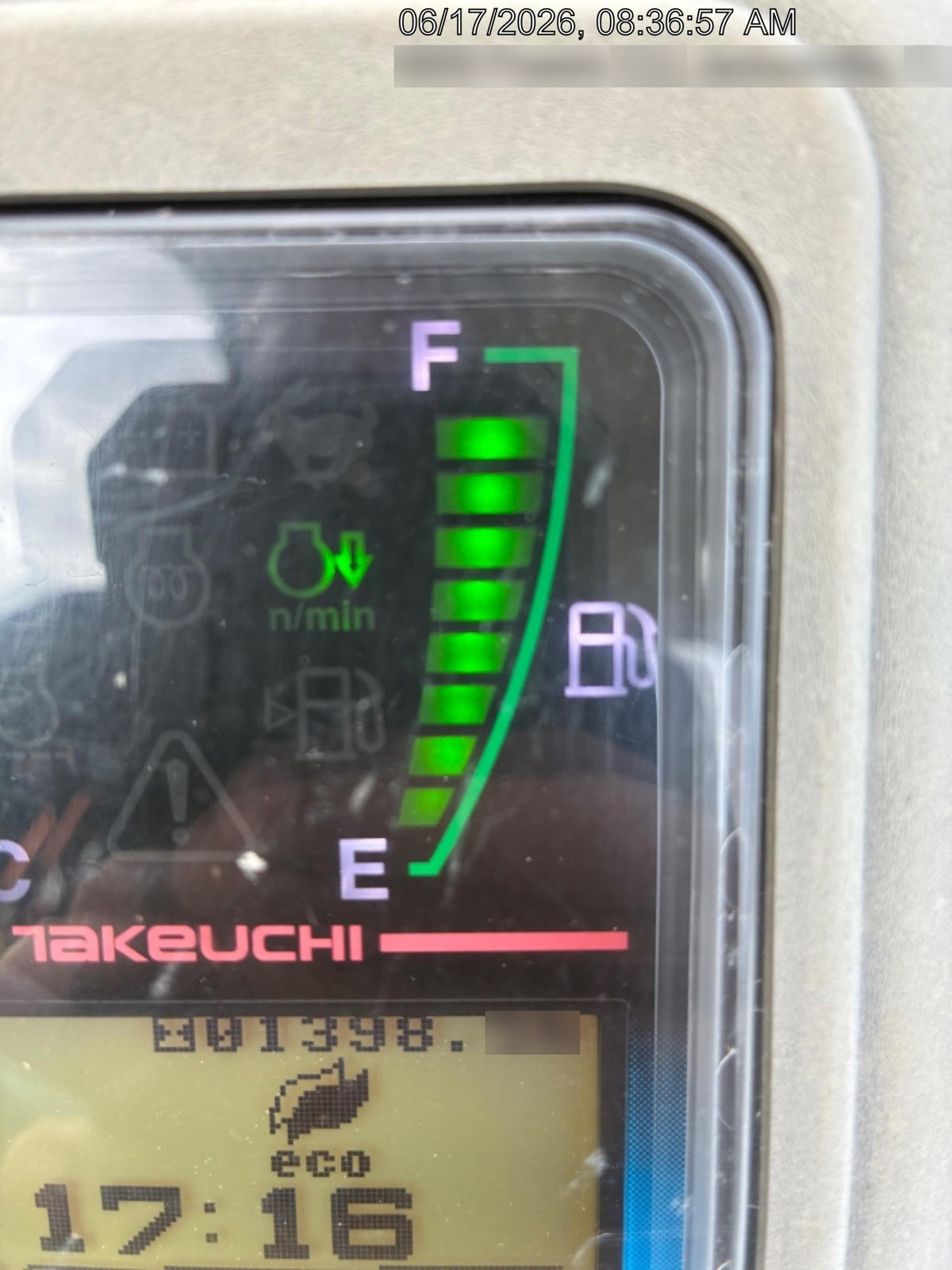2022 TAKEUCHI TB235-2R