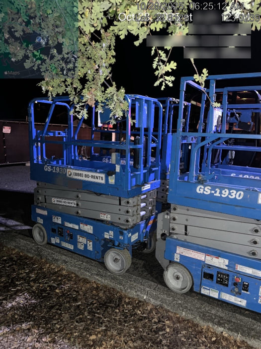 2019 Genie GS-1930 Half Height Swing Gate, 800W Inverter