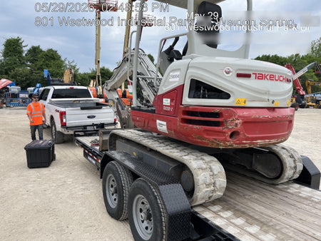 2022 TAKEUCHI TB250-2R