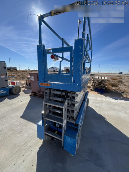 2023 GENIE GS-3232