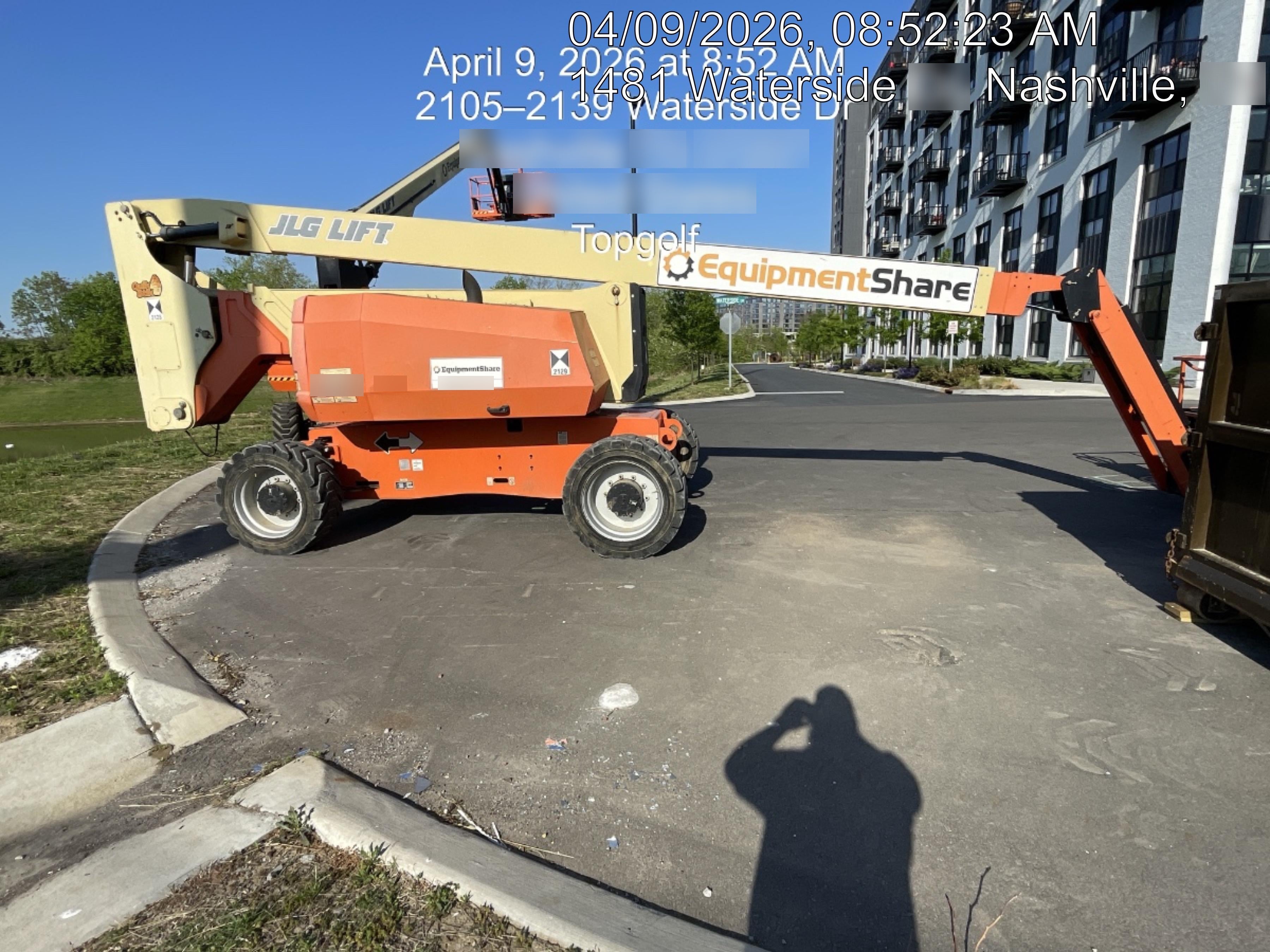 2019 JLG 800AJ