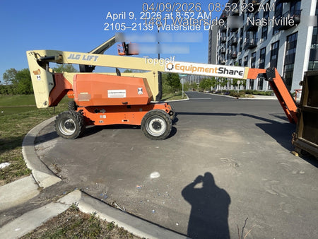 2019 JLG 800AJ