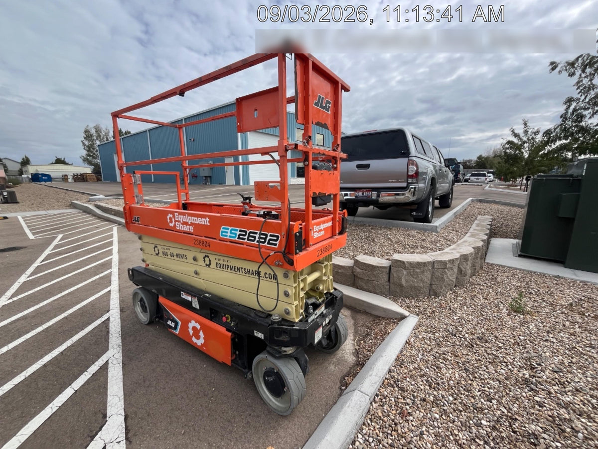 2022 JLG ES2632