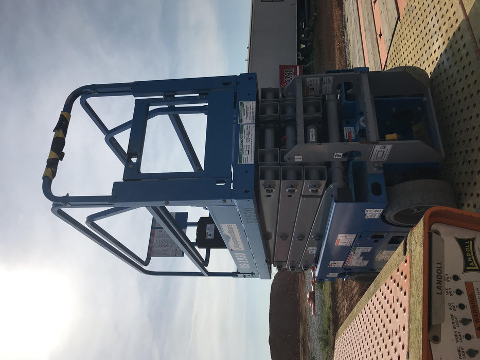 2020 Genie GS-1930 Solid Non Marking Tires, Beacon, Folding rails with half height swing gate