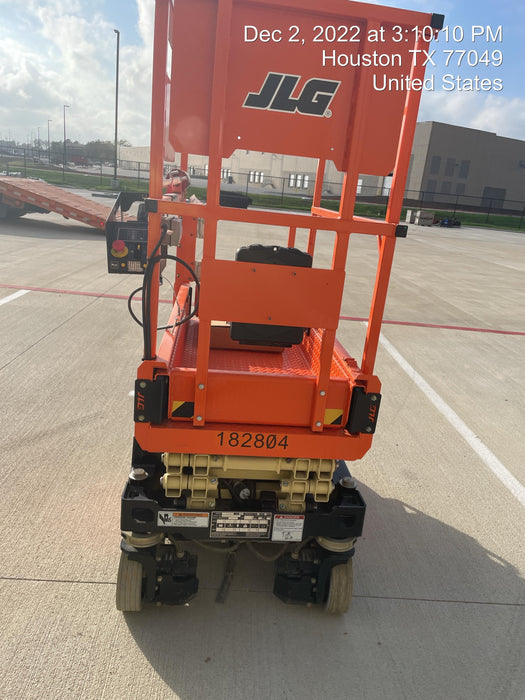 2021 JLG ES1330L