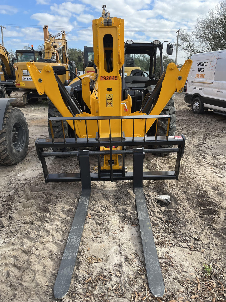 2023 JCB 510-56