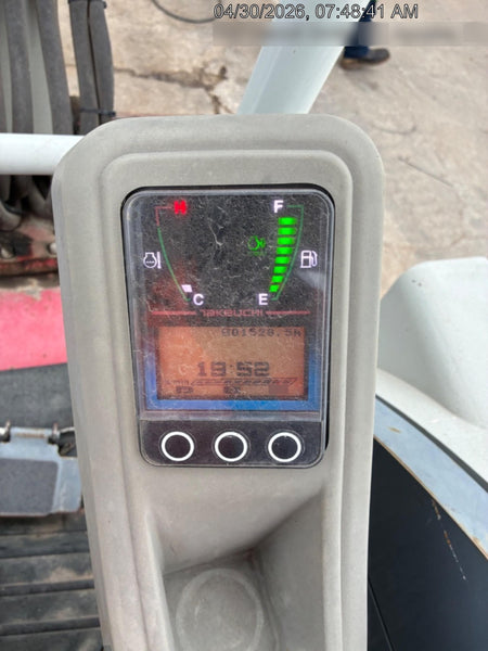 2022 TAKEUCHI TB235-2R