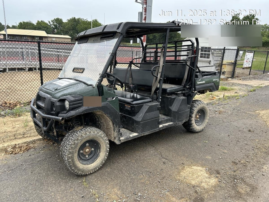 Kawasaki Mule PRO-DXT Kawasaki Mule 4x4 Diesel UTV w/Hard Top, Windshield, Beacon, Backup Alarm, ES Keypad/Hardware Installed
