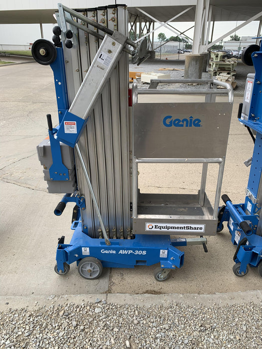 2020 GENIE AWP-30S