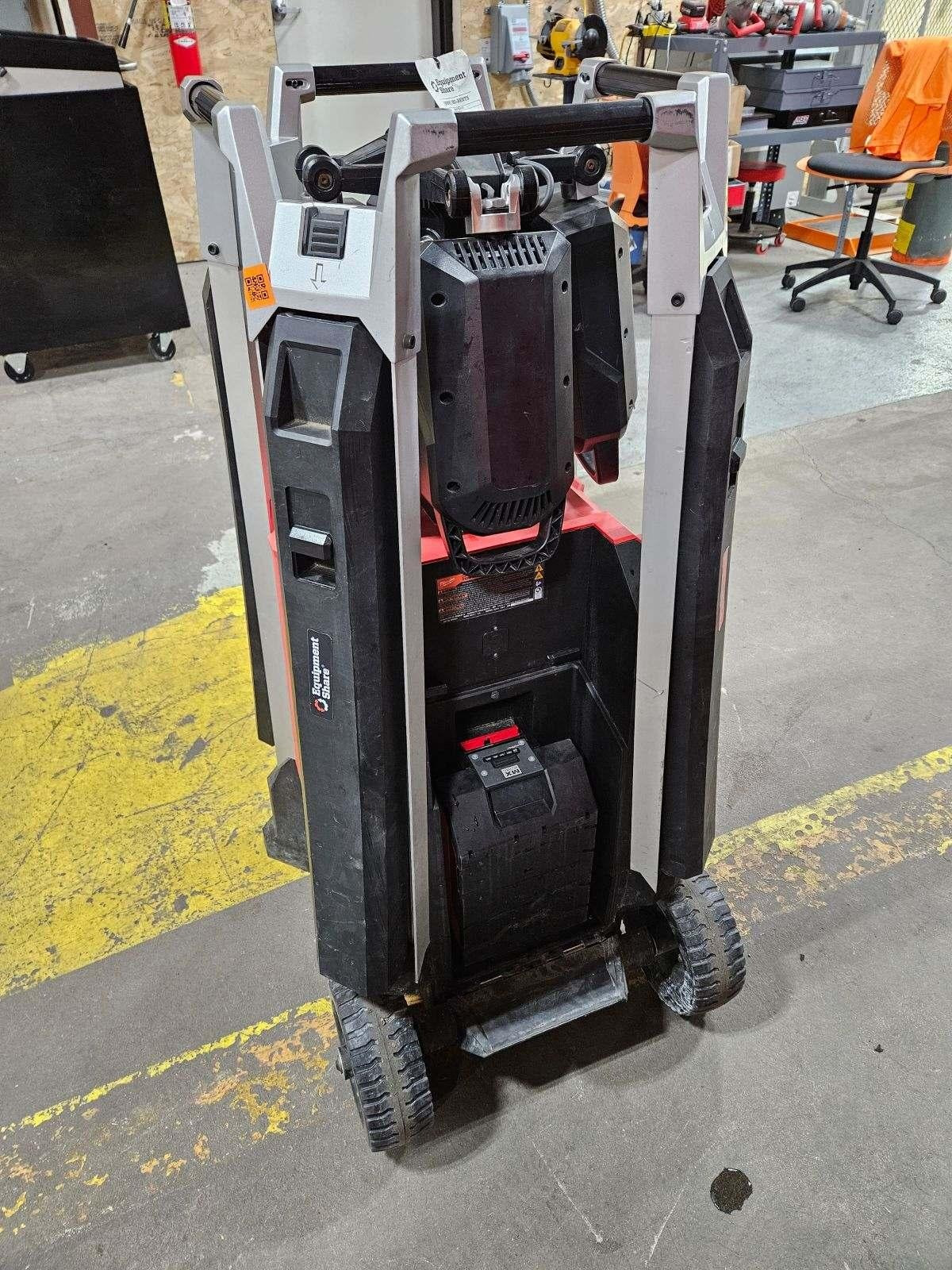 2022 MILWAUKEE MXF041-1XC