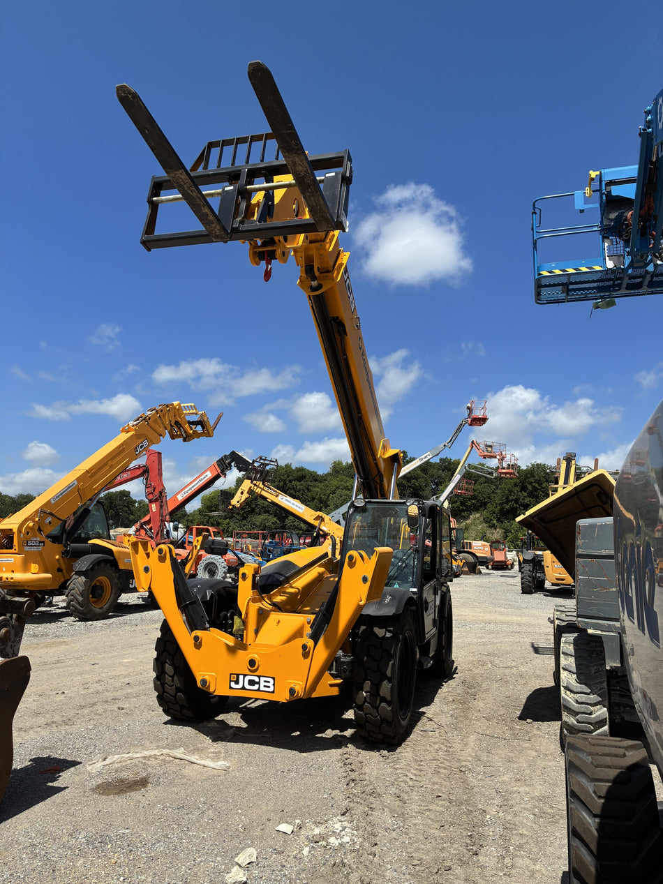 2026 JCB 510-56