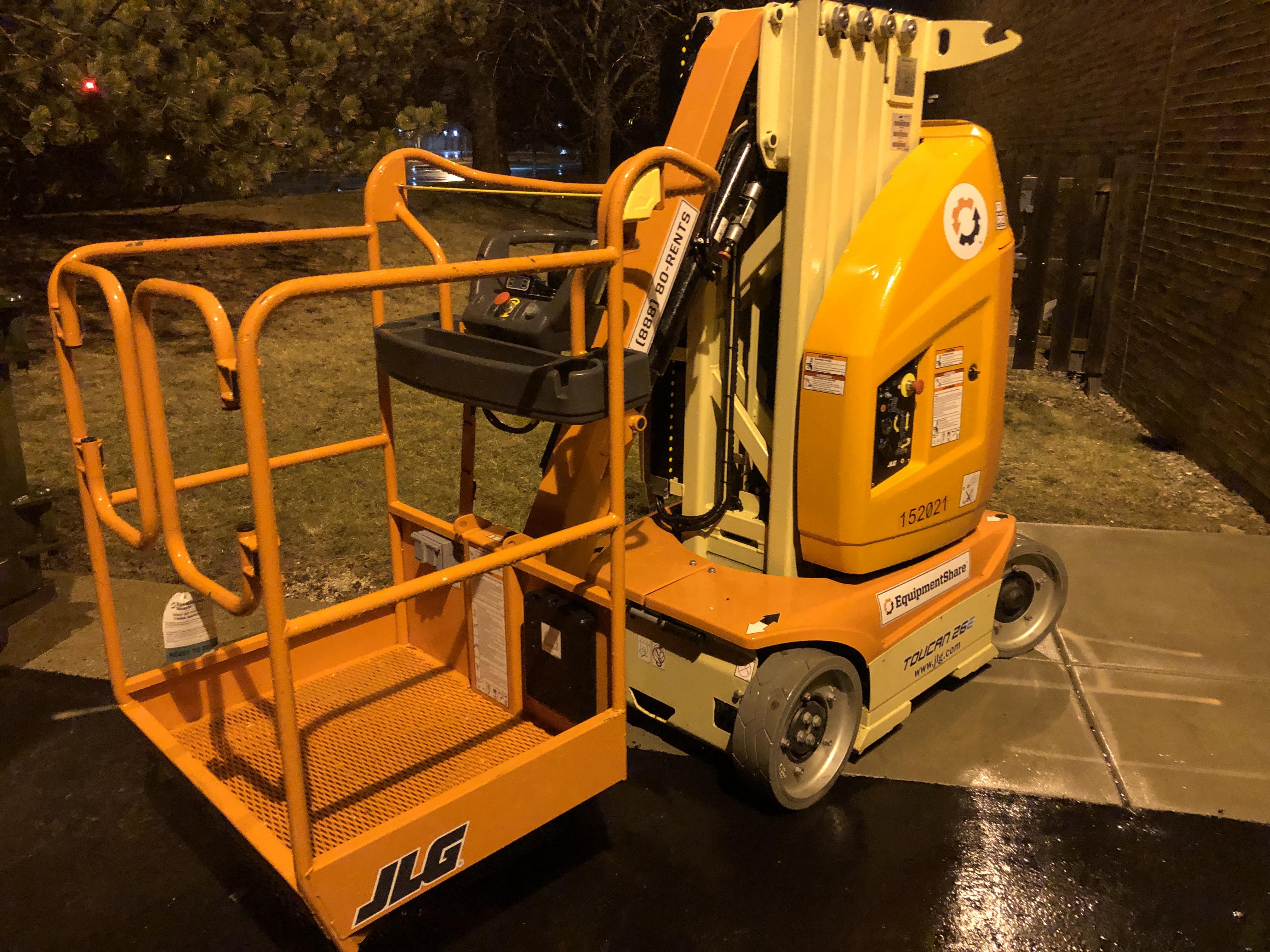 2021 JLG 26E