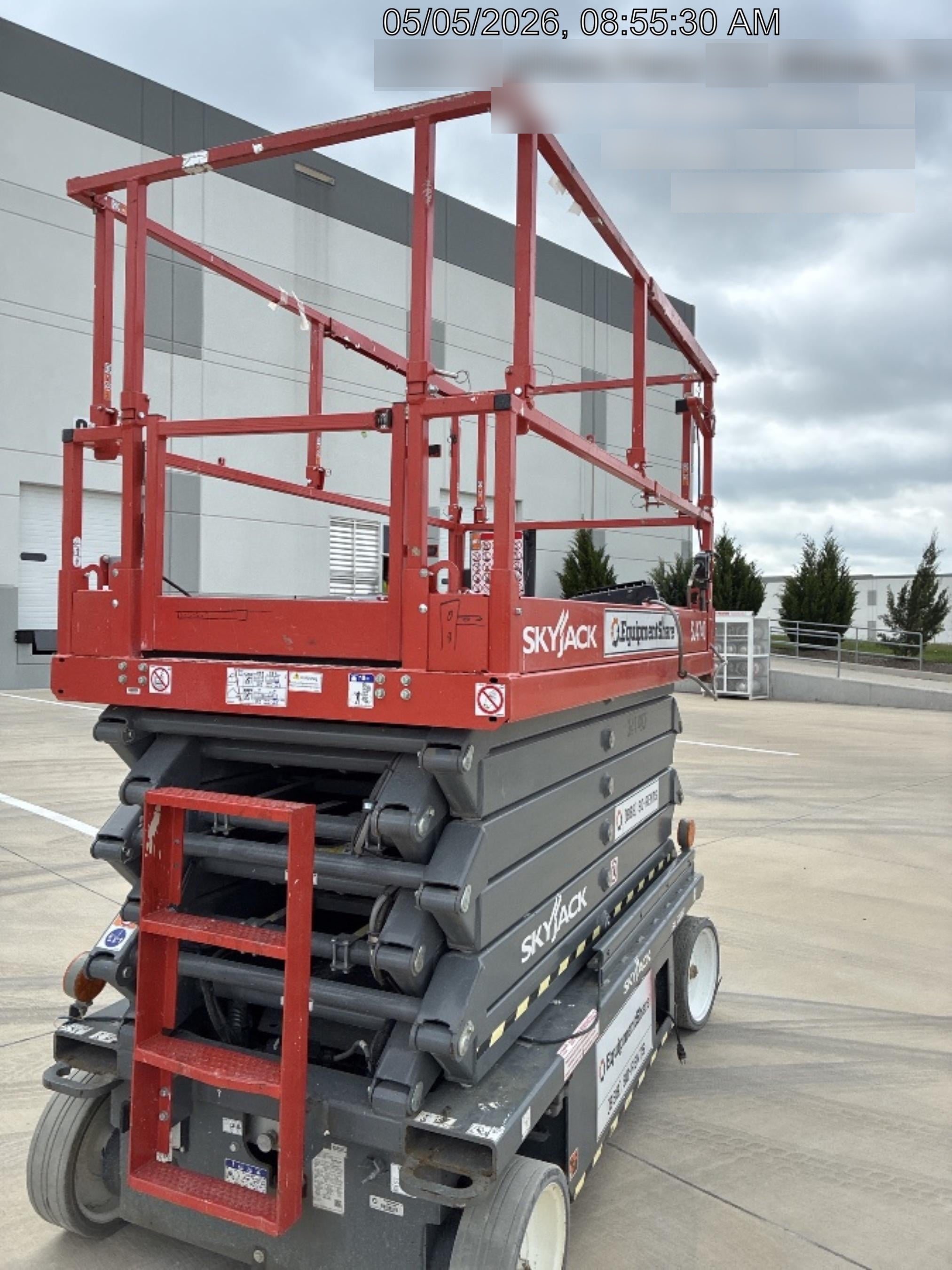 2023 SKYJACK SJ4740
