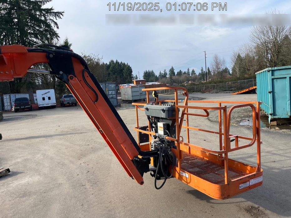 2019 JLG 660SJ