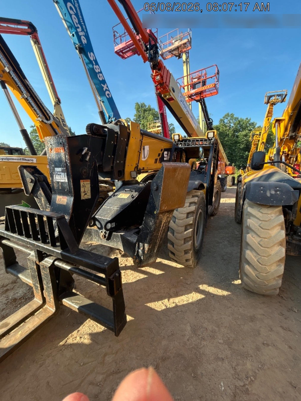 2022 SANY STH1056