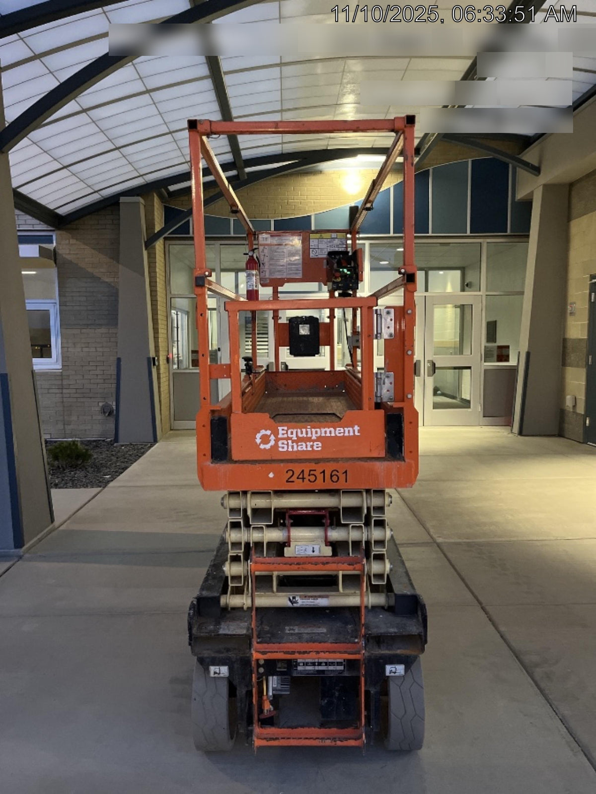 2022 JLG ES2632