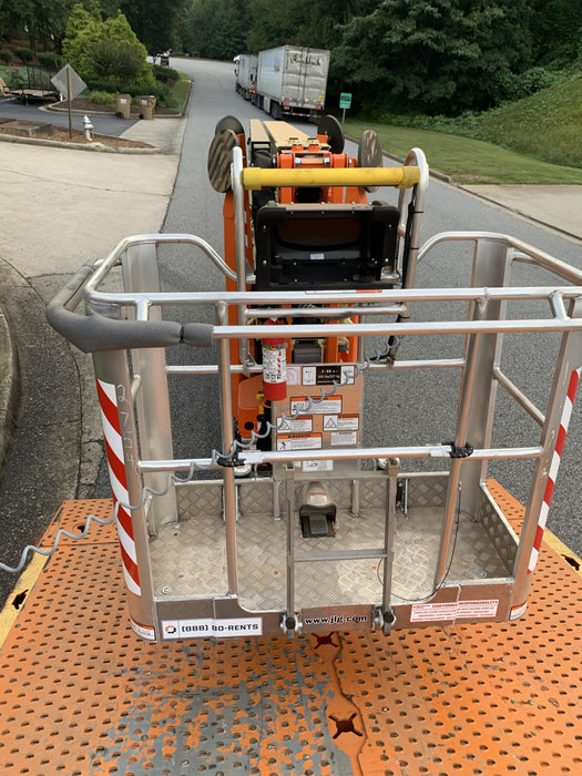 2021 JLG X600AJ