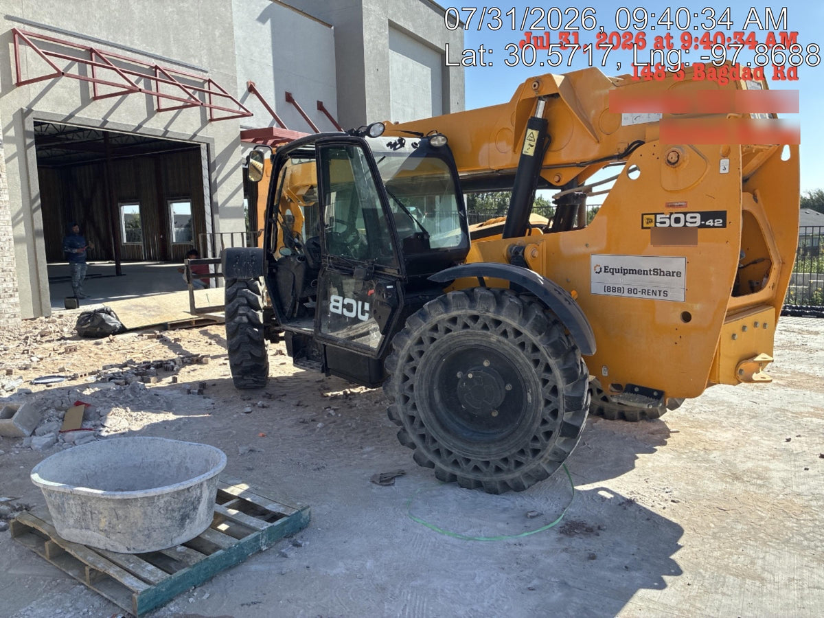 2018 JCB 509-42 JCB 509-42 Enclosed Cab, 74 HP, Solid Tires, Worklights, Beacon, Aux Hydraulics, Lifting Eye