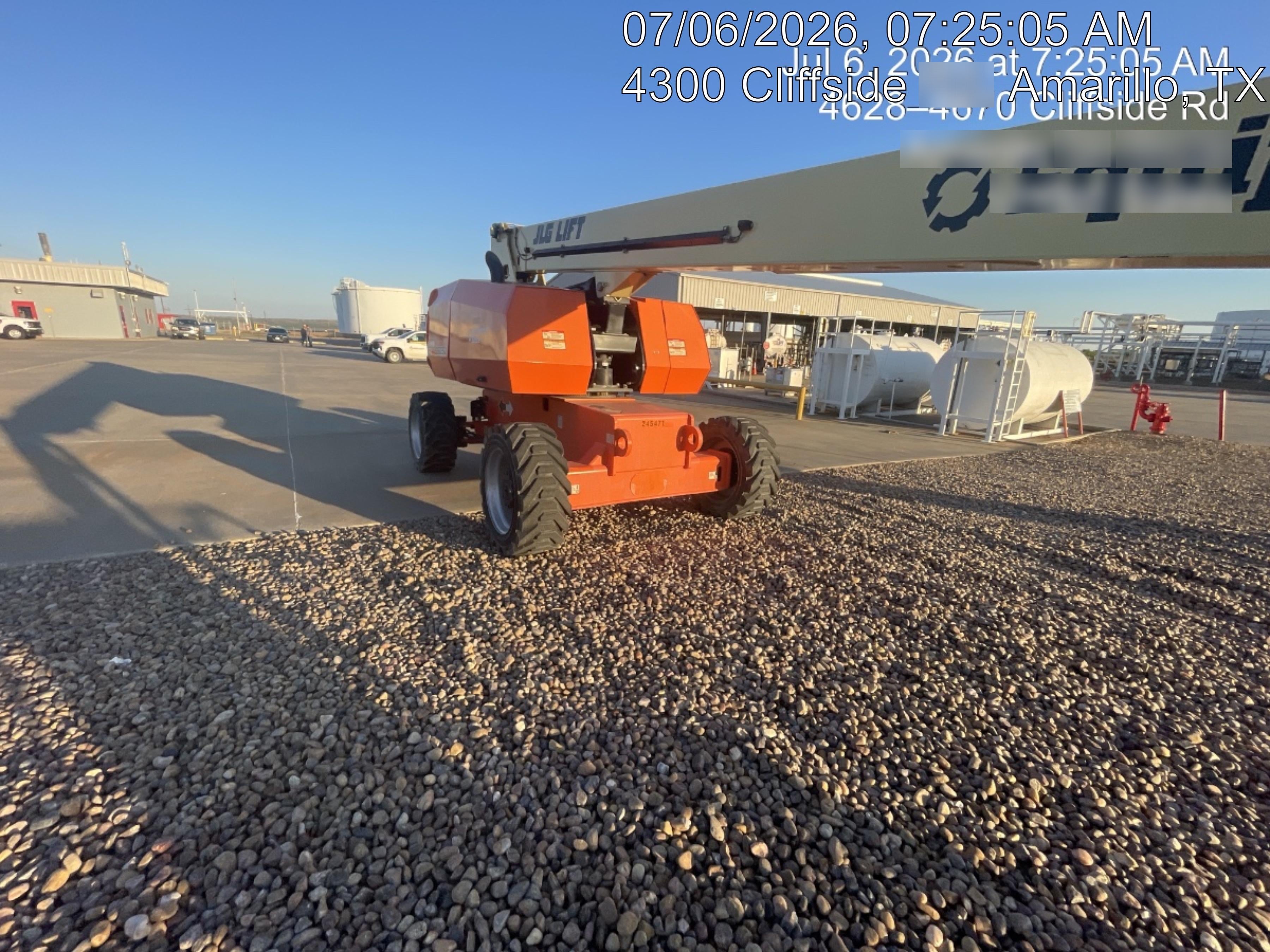 2022 JLG 860SJ