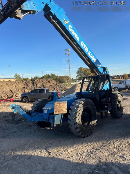 2018 Genie GTH-1056 GTH-1056 w/Open ROPS, FF Tires, Beacon, 48" carriage/forks