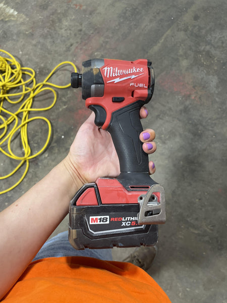 2023 MILWAUKEE 2953-20