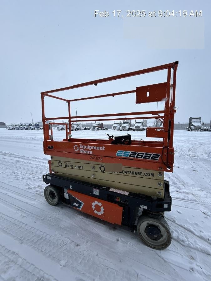 2022 JLG ES2632