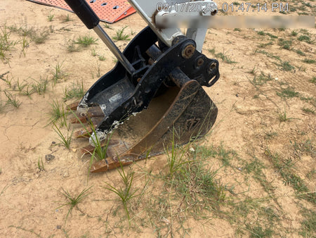 2025 TAKEUCHI 36" Bucket - Takeuchi